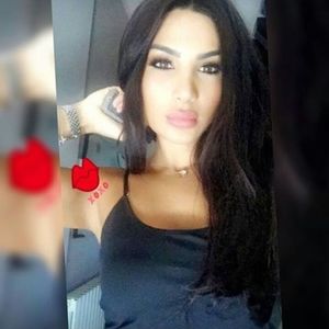 Meet your Posher, Manuela